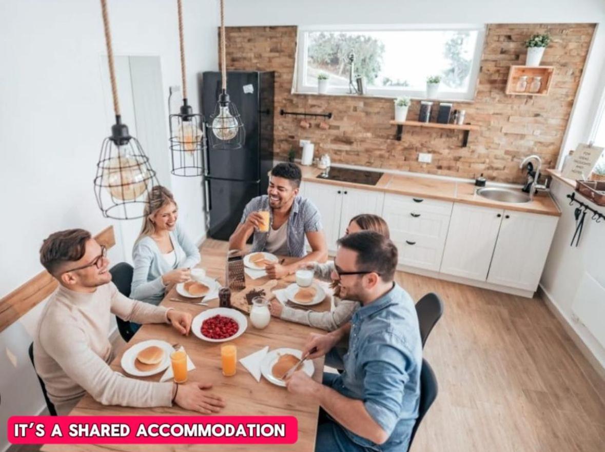 *Rf9Bc* For Your Most Relaxed & Cosy Stay + Free Parking + Free Fast Wifi * リーズ エクステリア 写真